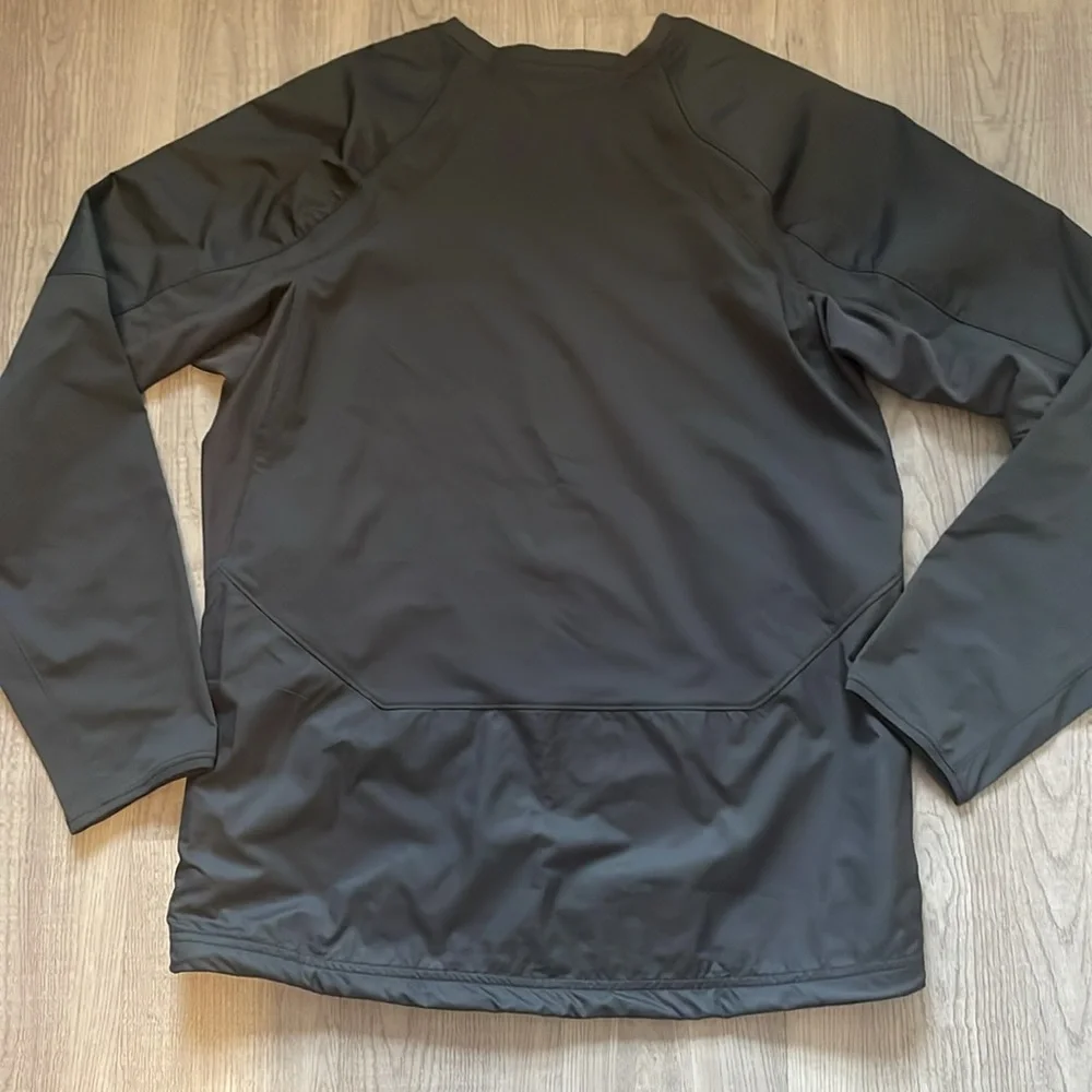 Nike Mens Dri-Fit V-neck Long-sleeve shirt - Picture 3 of 5